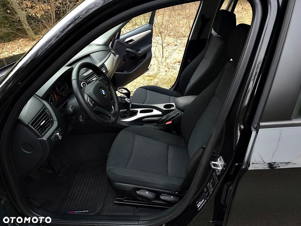 BMW X1 sDrive18i xLine - 23