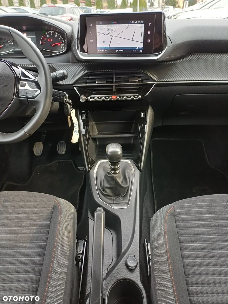 Peugeot 208 PureTech 100 Allure - 25