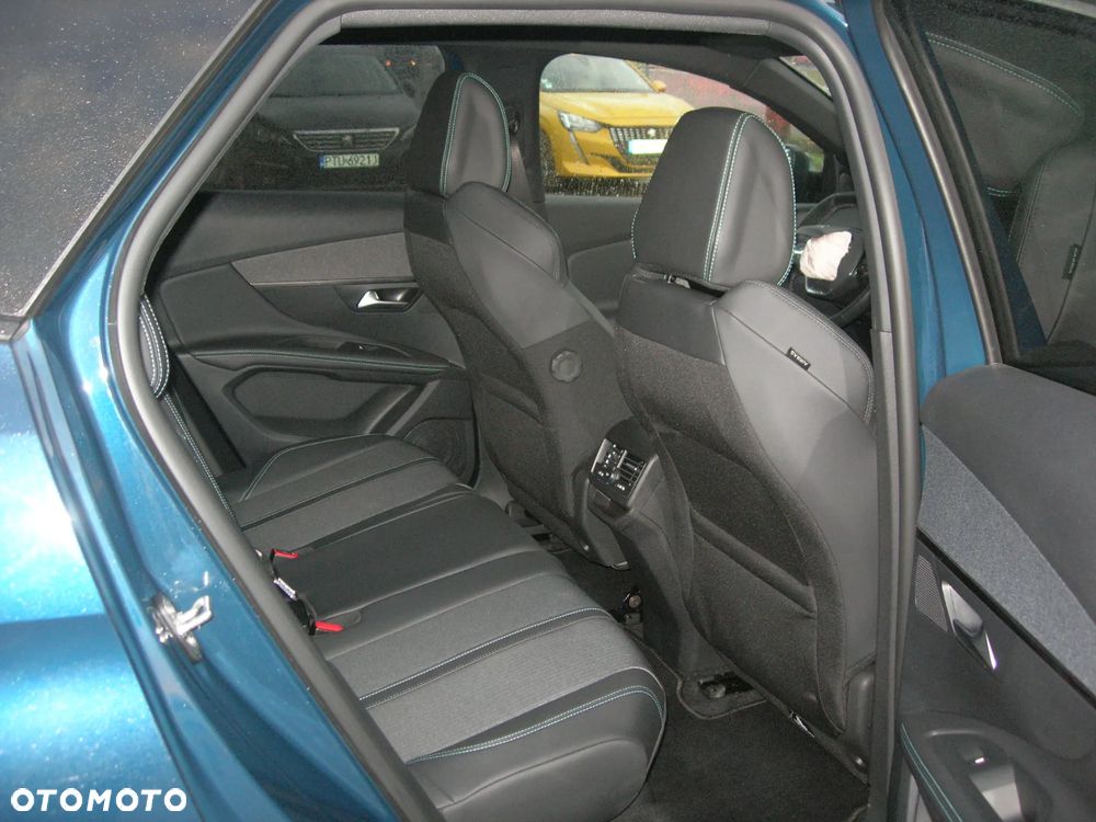 Peugeot 3008 PureTech 130 Stop & Start GPF EAT8 Allure Pack - 18