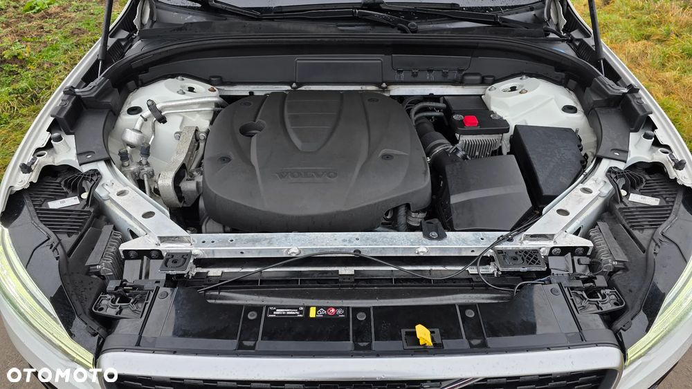 Volvo XC 60 D3 R-Design - 40