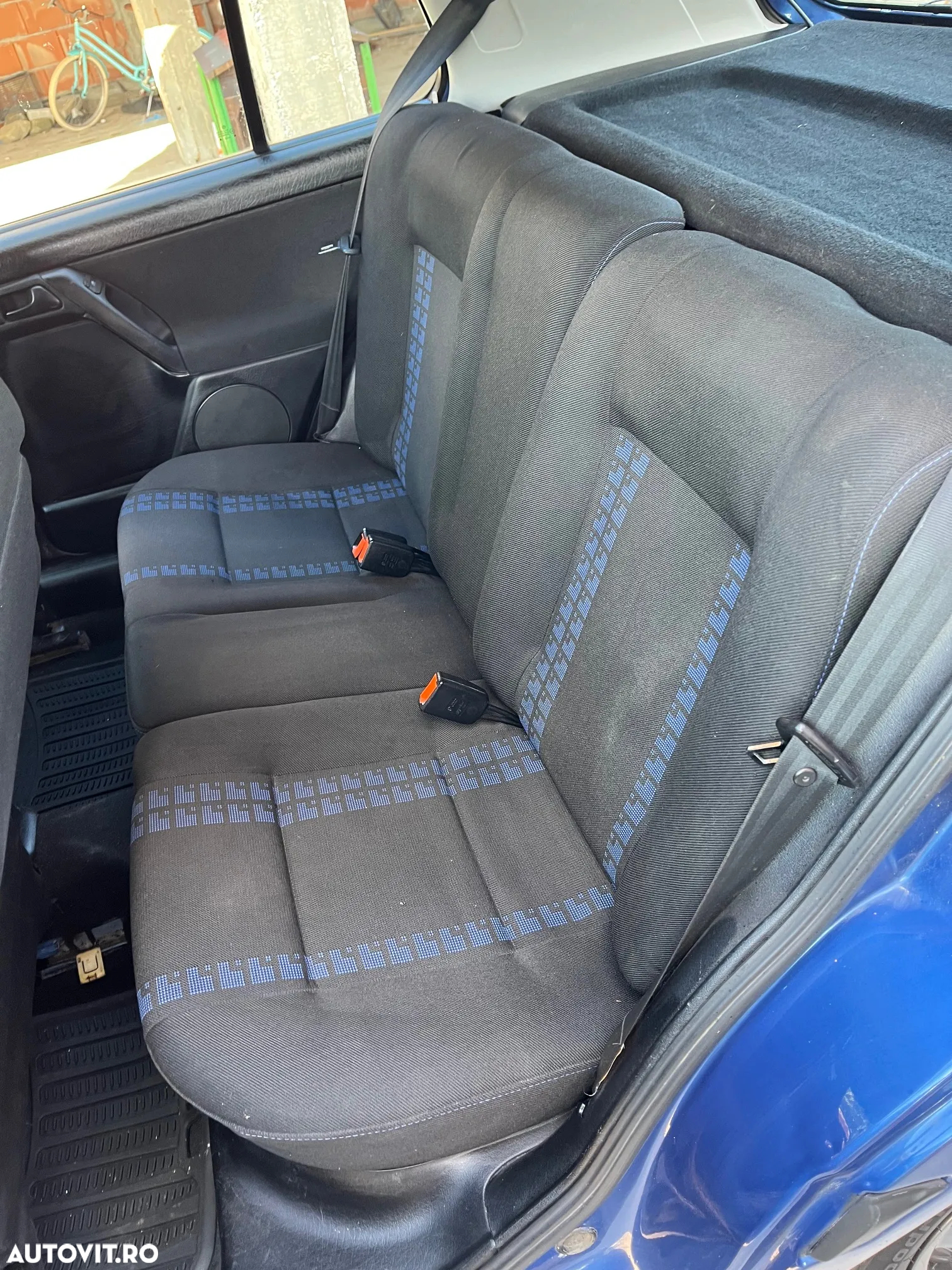 Volkswagen Golf - 10