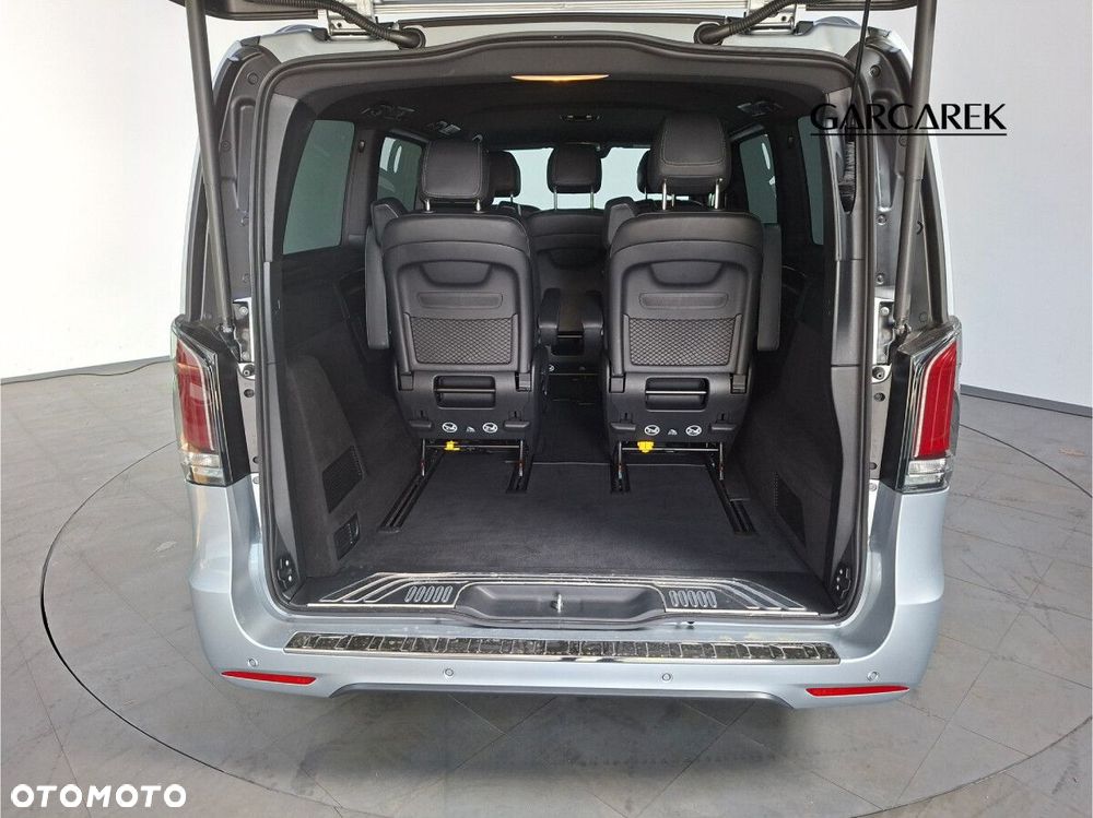 Mercedes-Benz Klasa V - 10