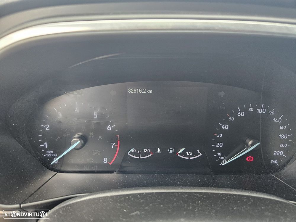 Ford Focus SW 1.0 EcoBoost Titanium - 28