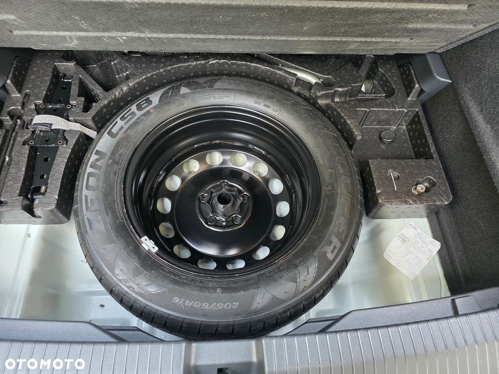 Volkswagen T-Roc - 31