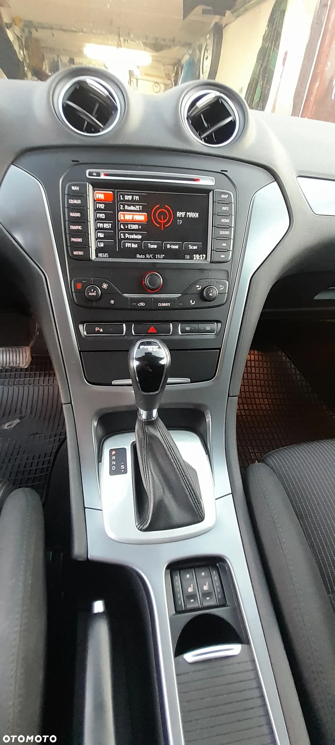 Ford Mondeo 2.0 TDCI Titanium - 21