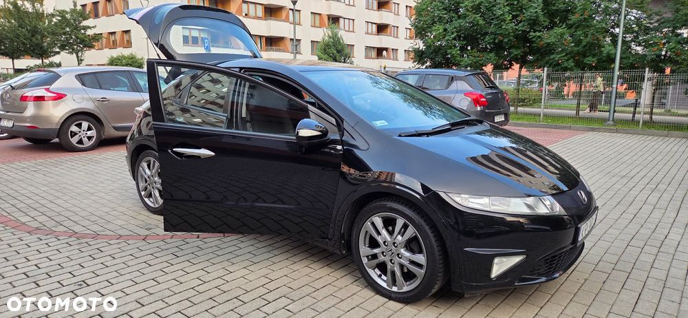 Honda Civic 1.8i-VTEC Sport - 4