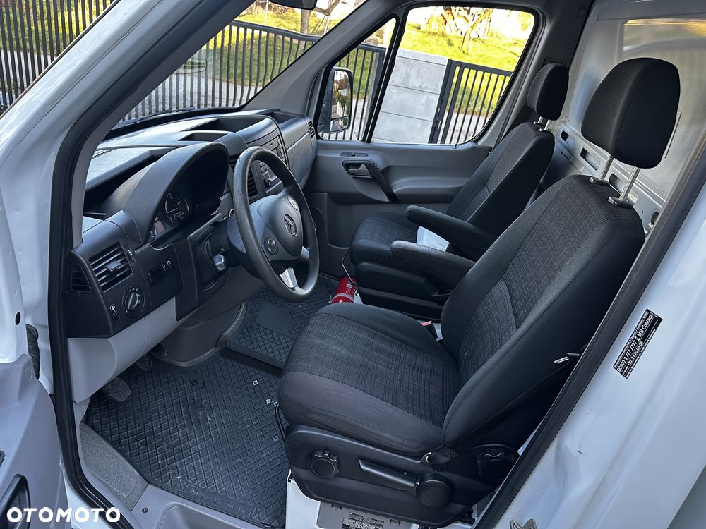 Mercedes-Benz SPRINTER 316 163KM kontener z winda 750kg 2017 R - 19