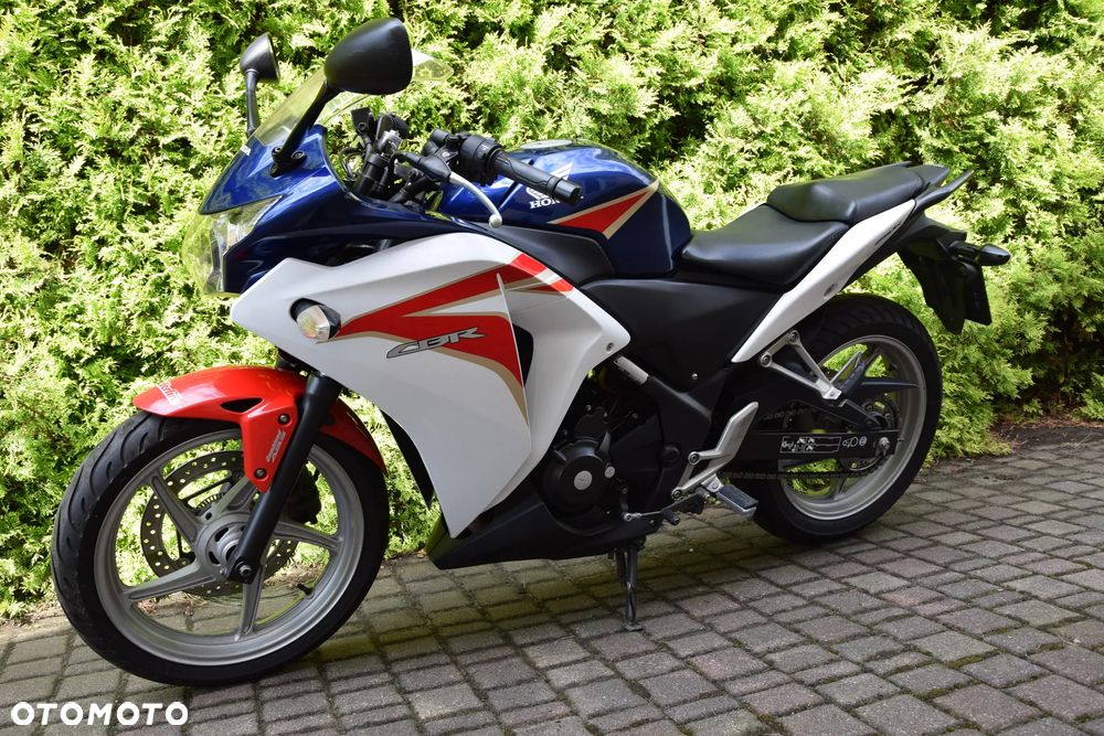 Honda CBR - 3