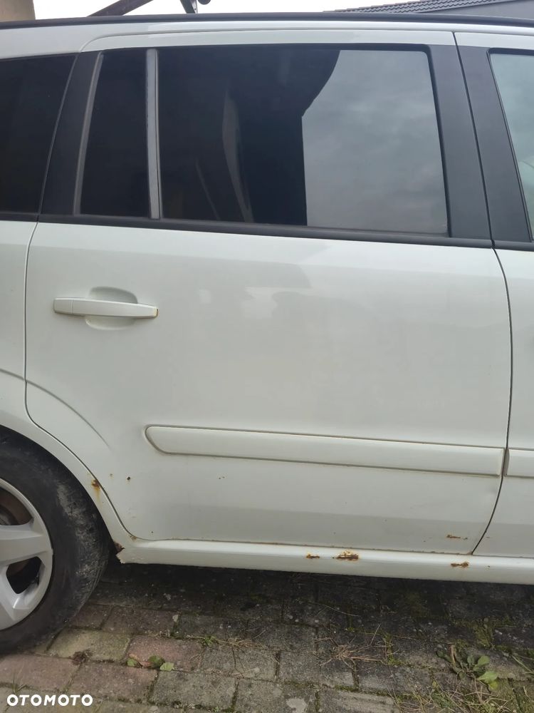 Opel Zafira 1.9 CDTI 111 - 13
