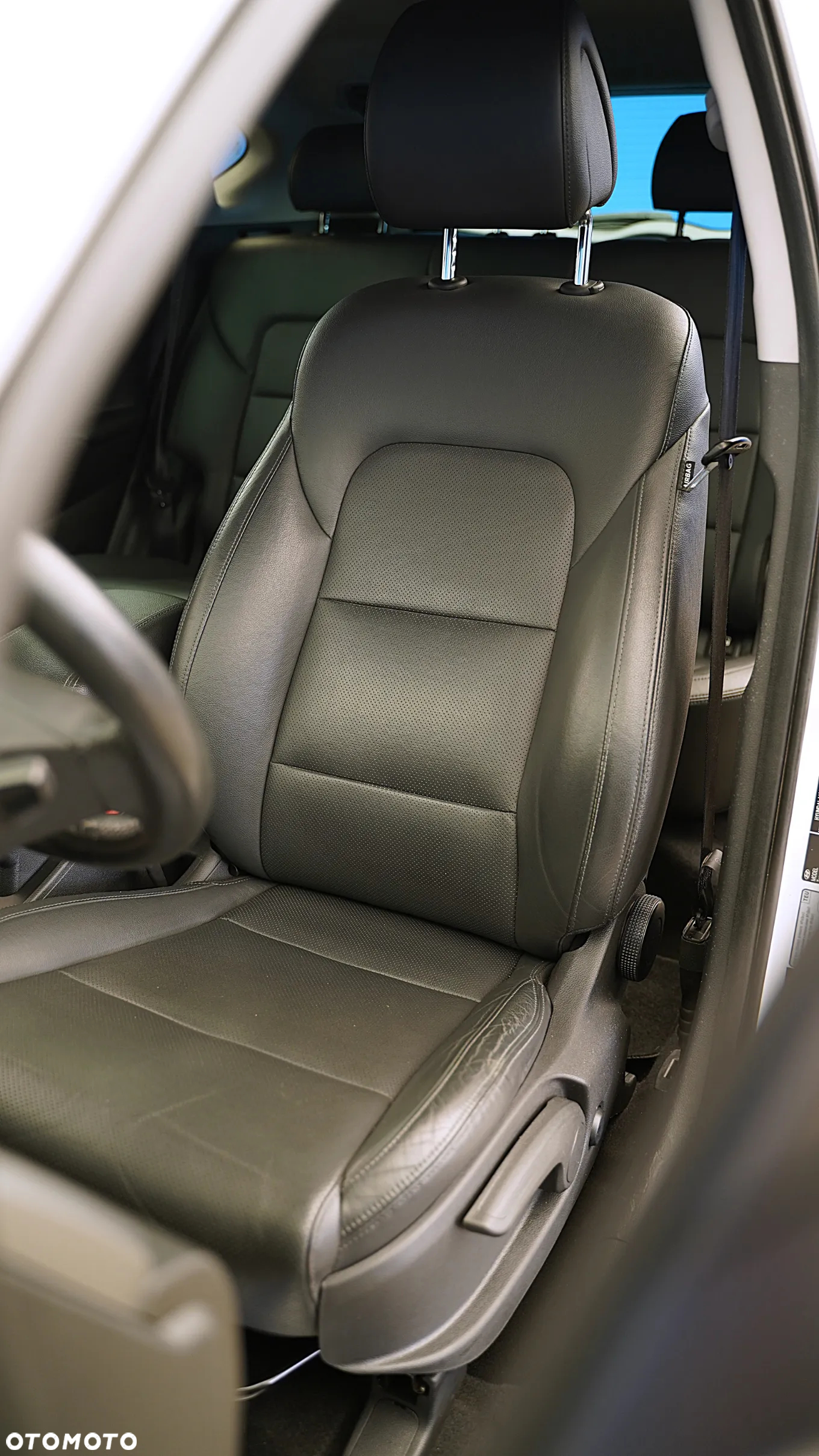 Hyundai Tucson 1.6 GDI BlueDrive Design 2WD - 23