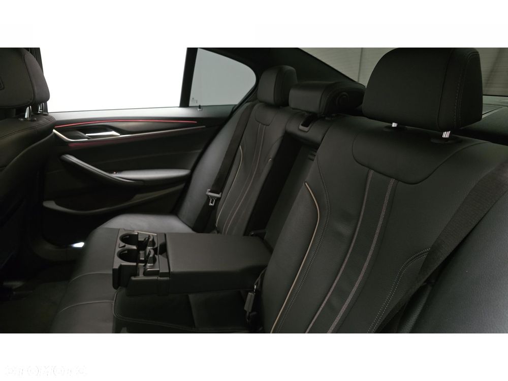 BMW Seria 5 - 23