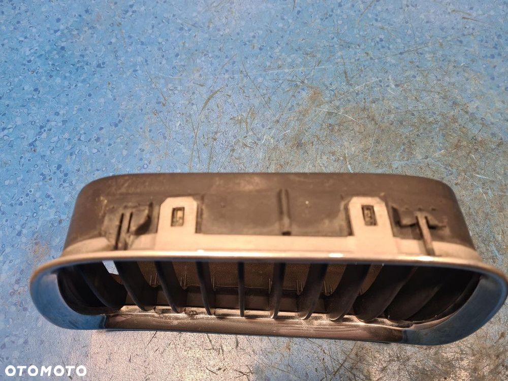 BMW 5 E39  ATRAPA / GRILL - 12