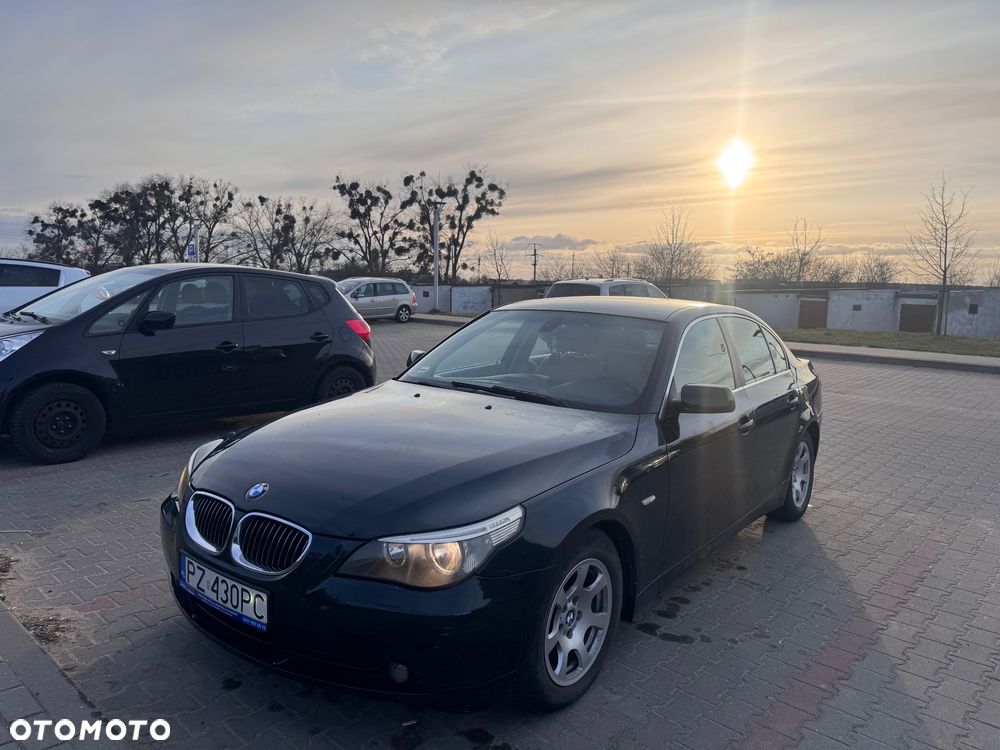 BMW Seria 5 523i - 1