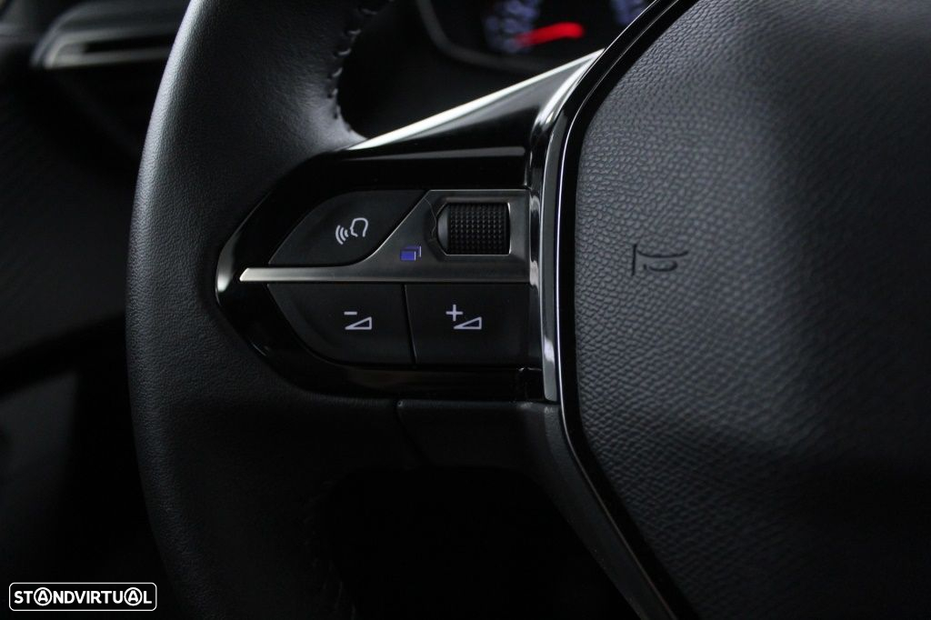 Peugeot 2008 1.2 PureTech Active - 22