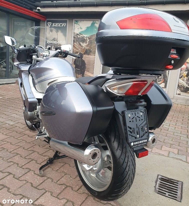 Yamaha FJR - 3