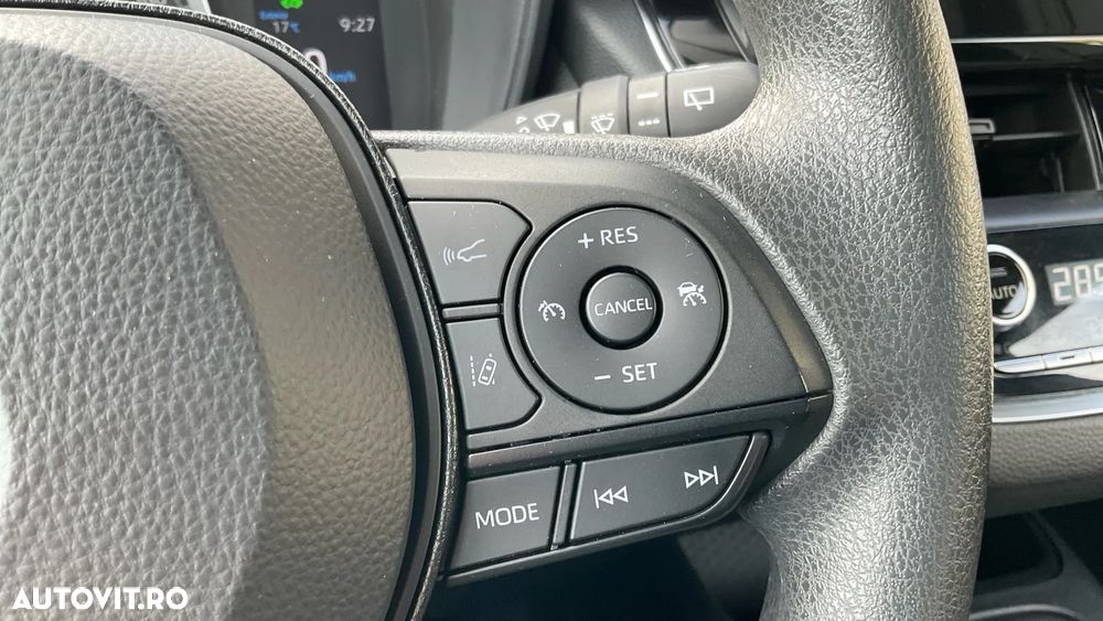 Toyota Corolla 1.8 HSD Eco - 31