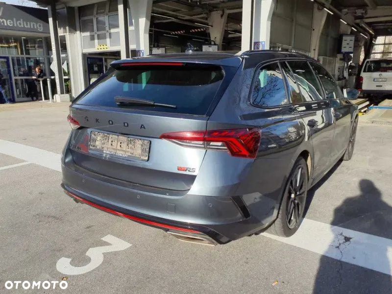 Skoda Octavia 2.0 TSI DSG RS - 3