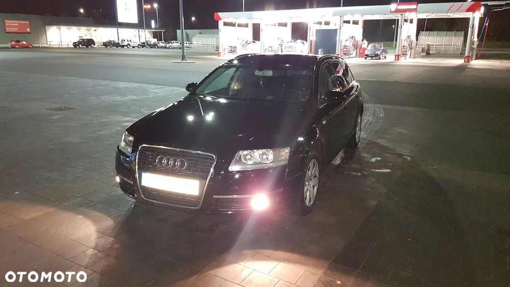 Audi A6 Avant 2.4 - 3