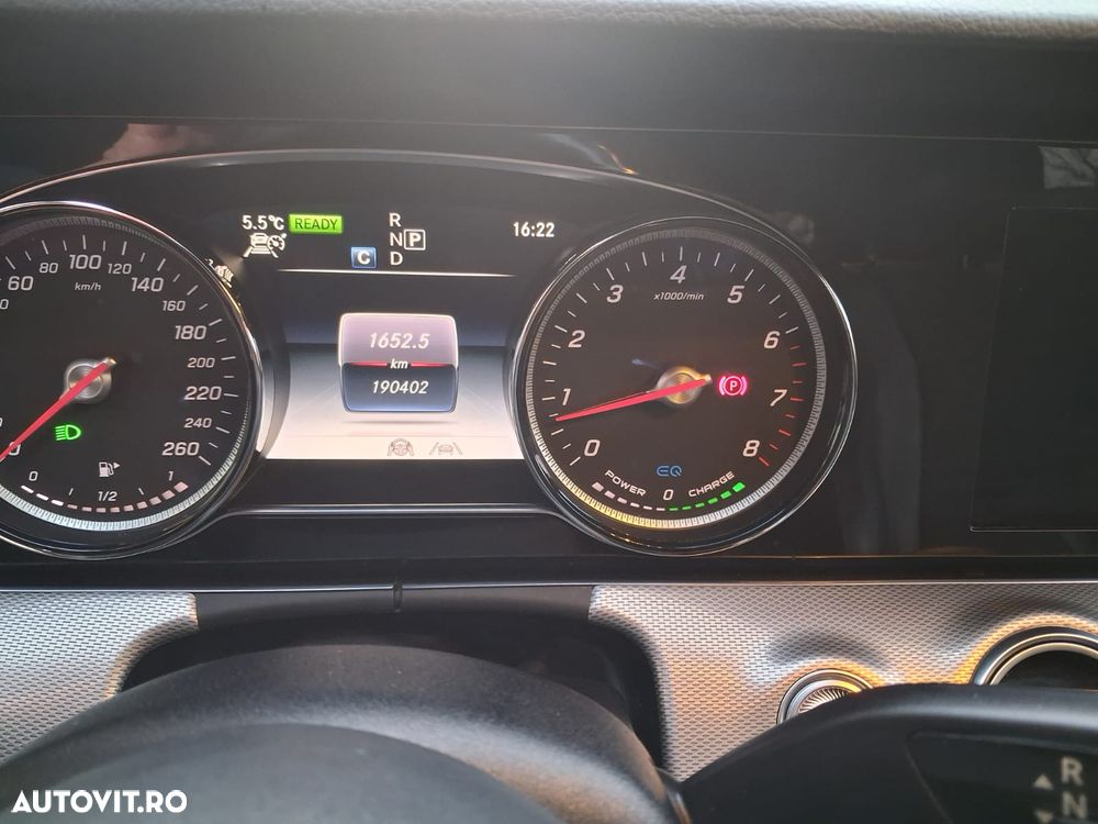 Mercedes-Benz E - 13