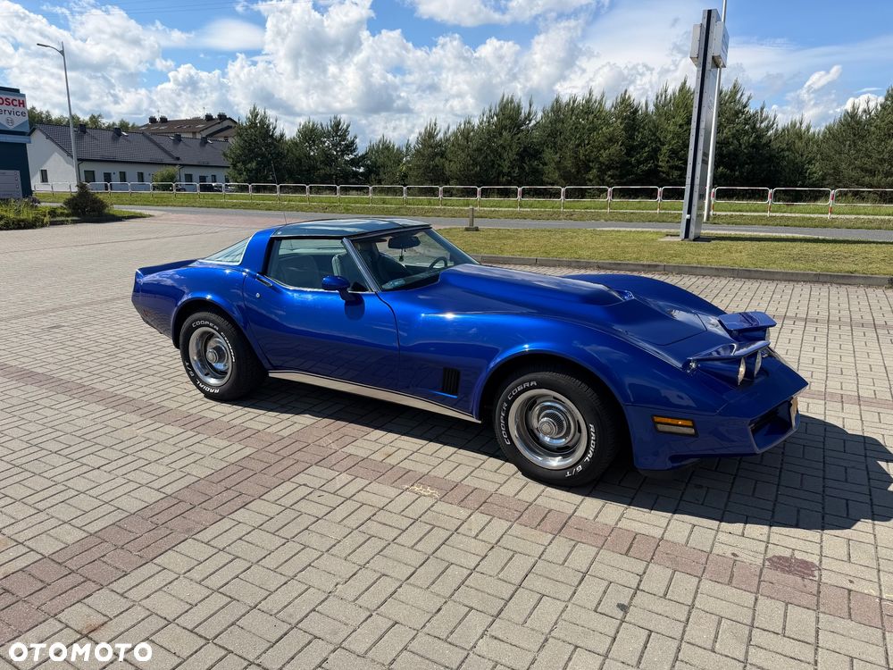 Chevrolet Corvette - 9