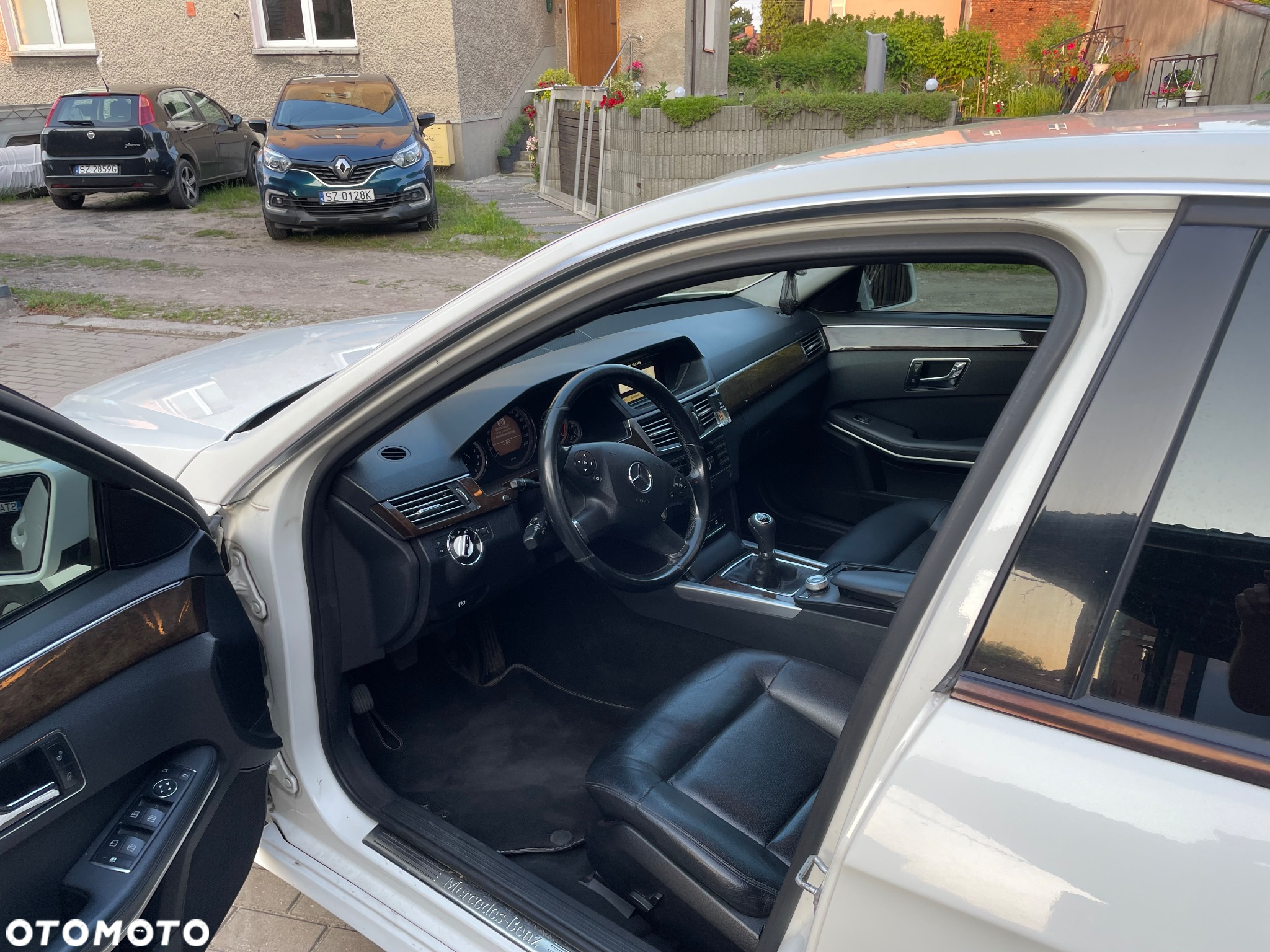 Mercedes-Benz Klasa E 200 CDI BlueEff Elegance - 5