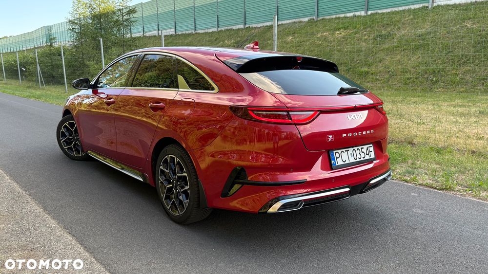 Kia ProCeed - 10