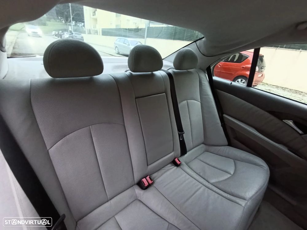 Mercedes-Benz E 220 CDi Elegance - 20