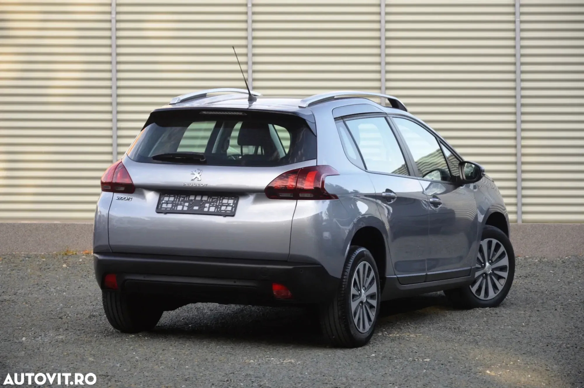 Peugeot 2008 - 5
