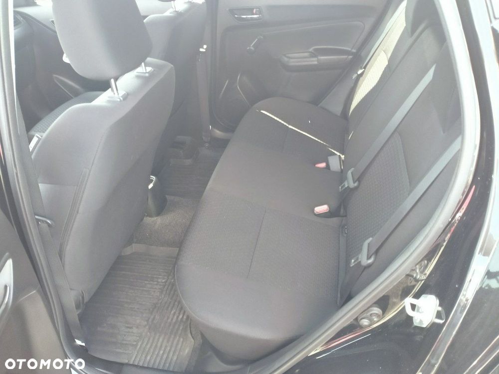 Suzuki Swift - 12