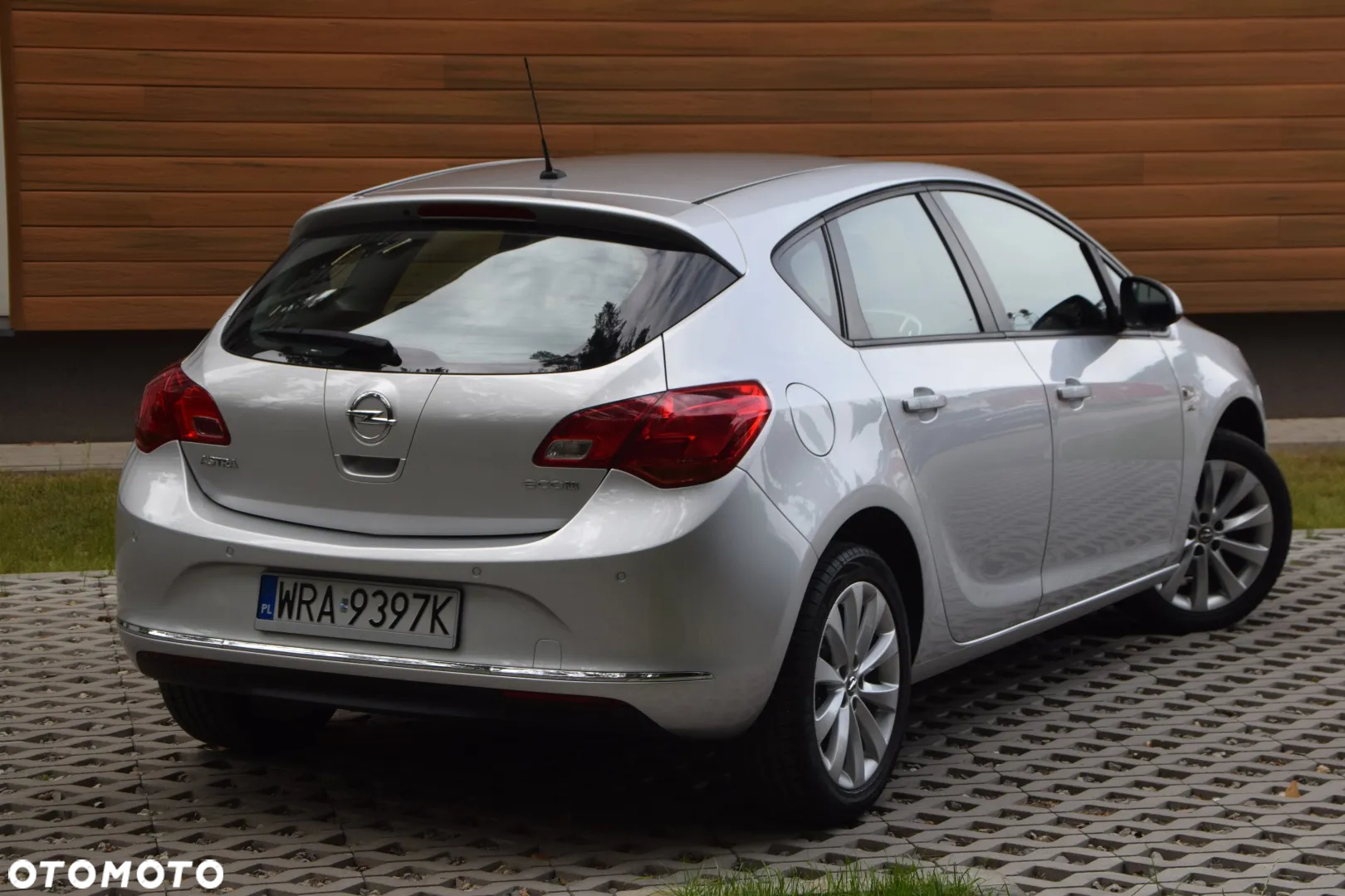 Opel Astra 1.4 Active - 11