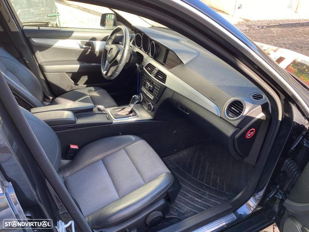 Mercedes-Benz C 220 Station CDI DPF Auto BlueEFFICIENCY Avantgarde - 32