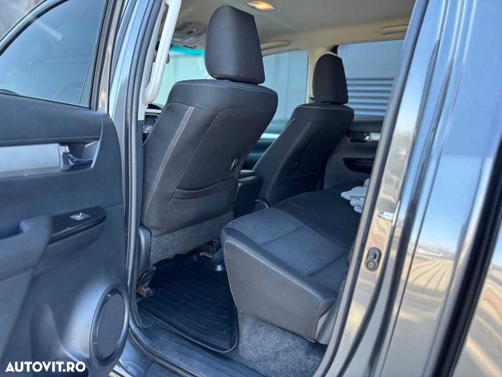 Toyota Hilux 2.4D 150CP 4x4 Double Cab AT Executive - 9