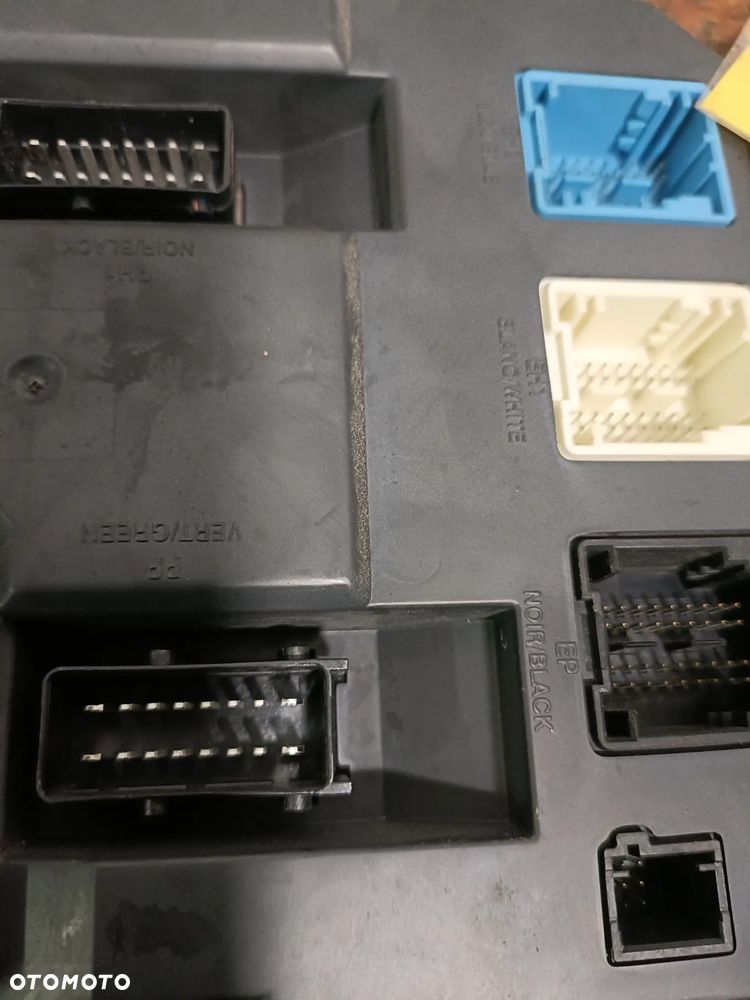 CITROEN C3 PICASSO 08-12 1,4 B skrzynka bezpieczników moduł BSI 9664983480 * - 3