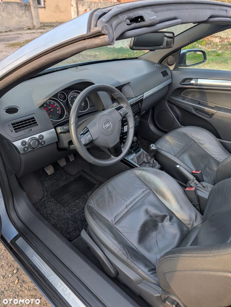 Opel Astra 1.6 - 12