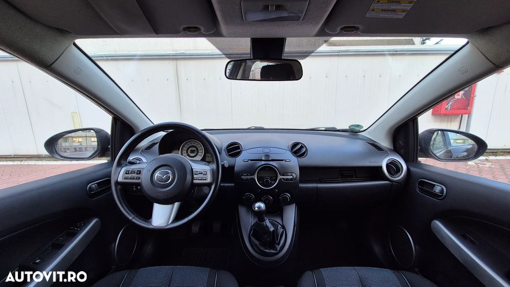 Mazda 2 1.5 Independence - 10