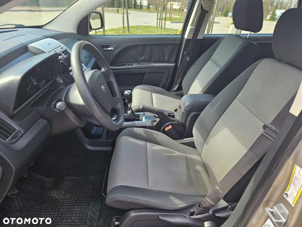 Dodge Journey 2.4 SE - 16