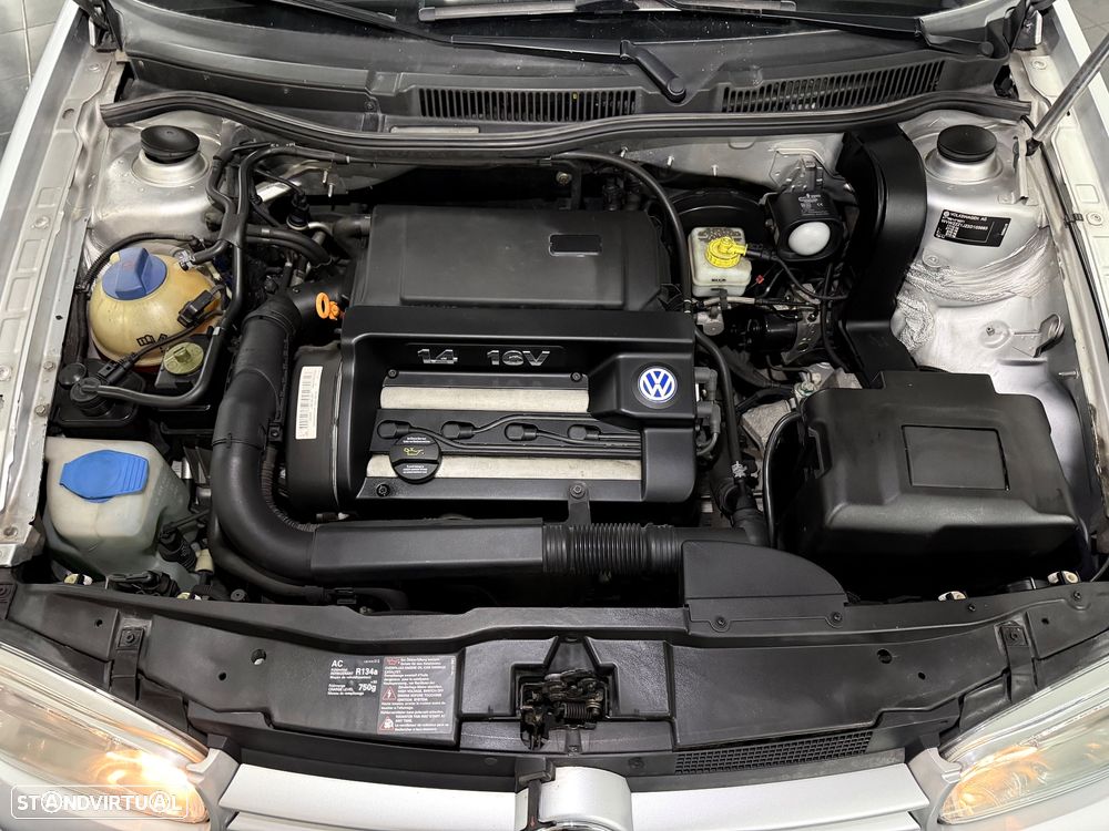 VW Golf 1.4i 25 Anos - 22