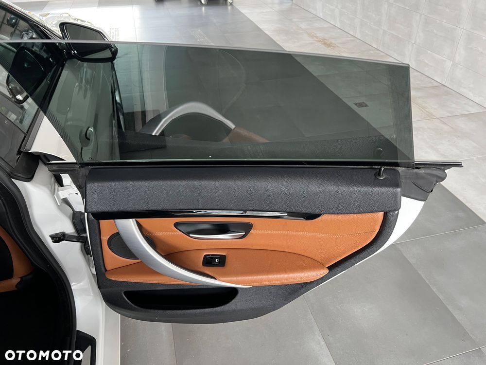 BMW Seria 4 420d xDrive Sport Line - 29