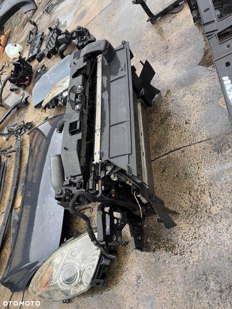 Renault grand scenic 3  grandscenic TEB66  / EA3 / Jz1V / TLALLE / SZHR / SAN513 // D22240 drzwi prawe lewe przednie tylne tył przód kompletny przód grand Scenic 3 szary ciemny drzwi prawe lewe lusterko składane zderzak tył tylni klapa bagażnika klapa tył lampy tył tylnie prawa lewa belka tylnia Podszybie kompletne osłoną słupka prawa lewa zawiasy maski prawy lewy wąż węże klimy podstawa akumulatora zbiorniczek spryskiwaczy filtr powietrza belka dolna przednia na dole zbiorniczek płynu chłodzącego  Lampa prawa lewa bixenon xenon 08120 /260100027r / 89902929  błotnik przód przedni prawy lewy maska pas przedni benzyna tce 130 benzyna zderzak przód przedni pdc 4 czujniki spryski Zenona komplet - 13