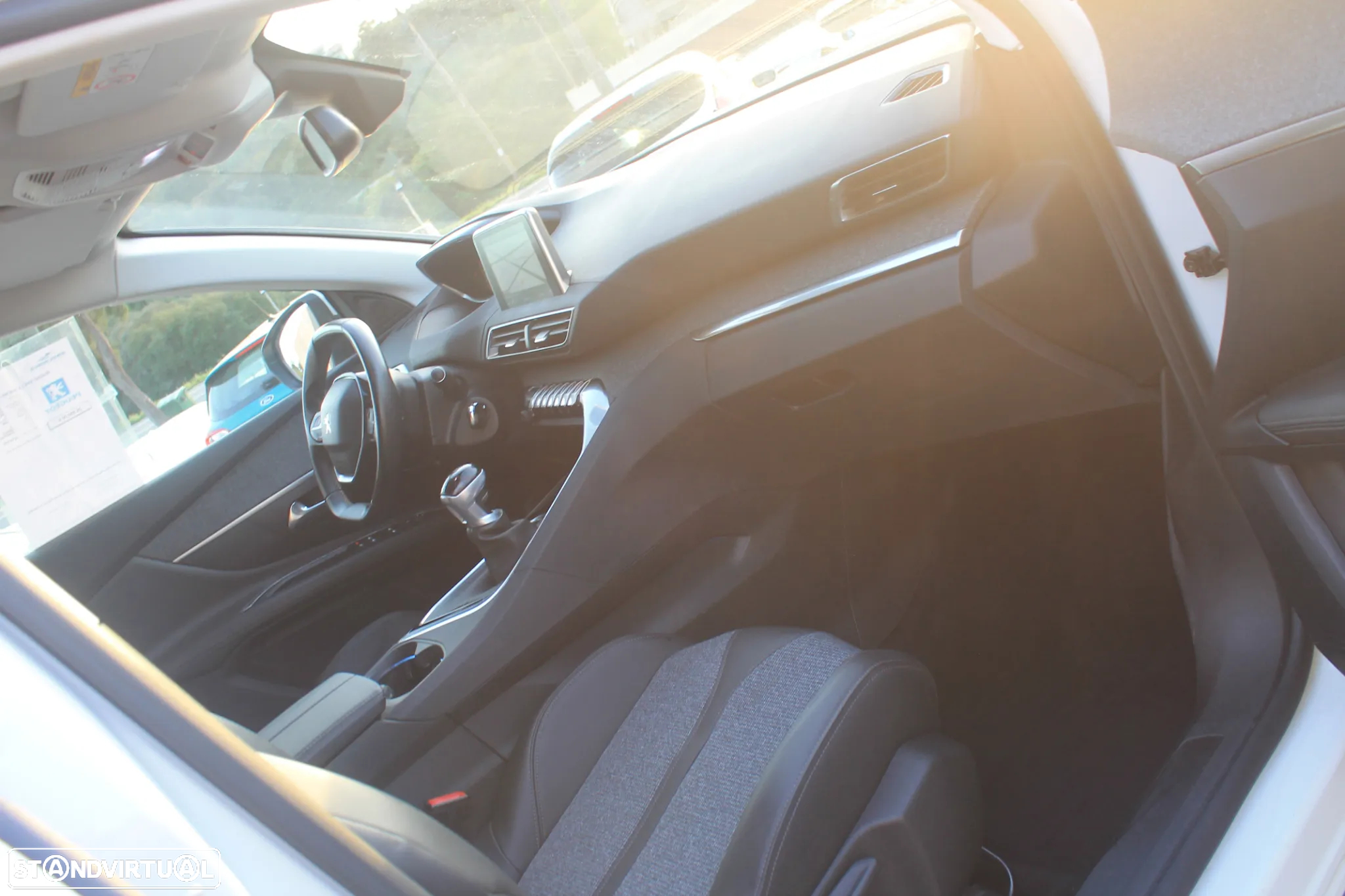 Peugeot 3008 1.5 BlueHDi Allure Pack - 27