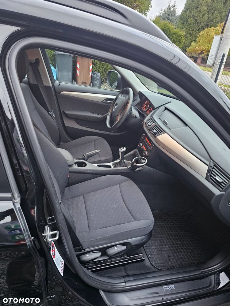 BMW X1 xDrive18d - 15