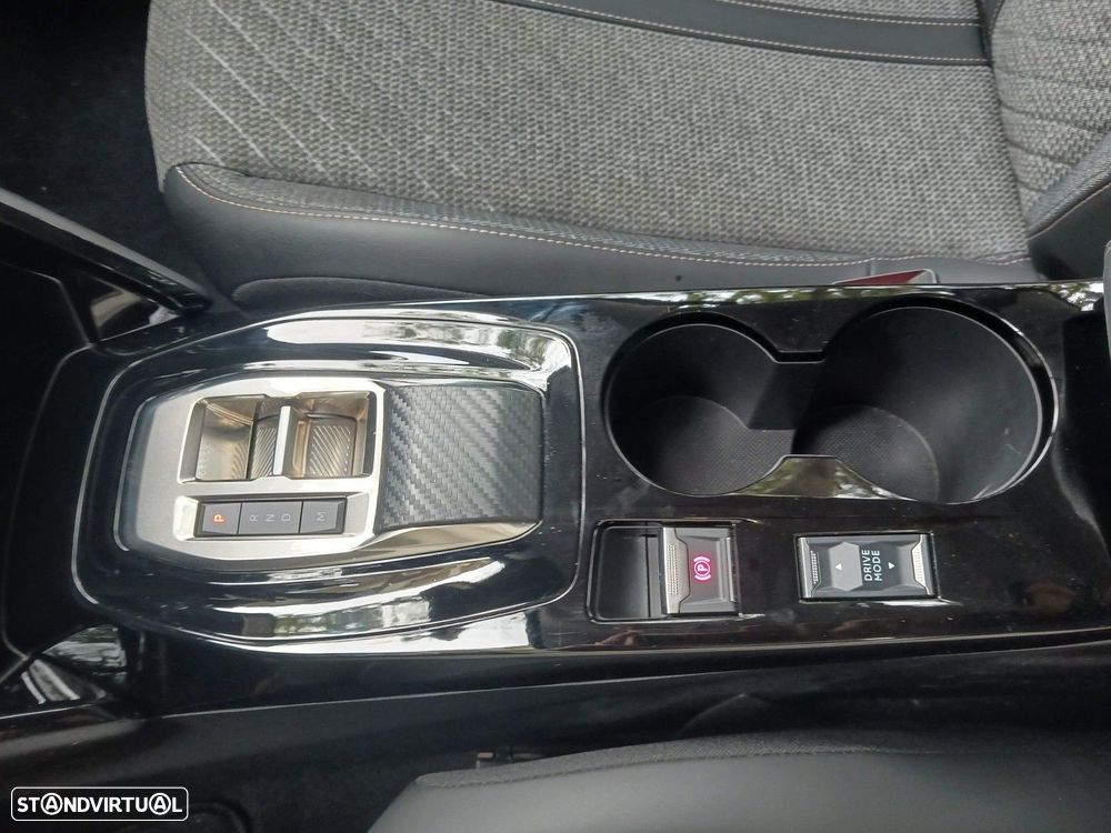 Peugeot 208 1.2 Hybrid Allure e-DCS6 - 23