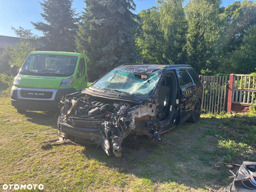 Ford Explorer - 4