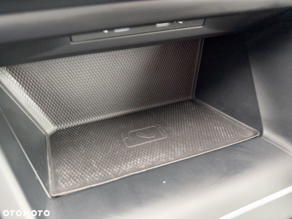 Volkswagen Golf - 19