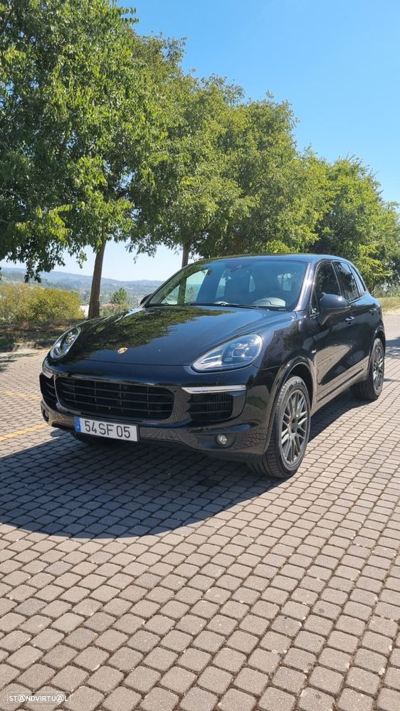Porsche Cayenne Platinum Edition - 1