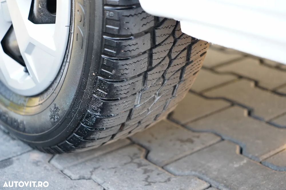 Renault TRAFIC III / AUTOBUS / 9 LOCURI / 90.000 KM / PRIMUL PROPRIETAR / SHOWROOM POLONESE / 2022 / - 13