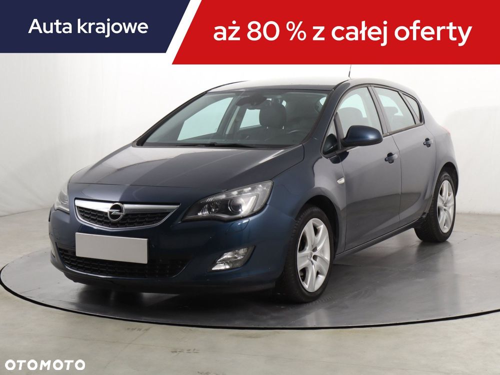 Opel Astra 2010 photo 2