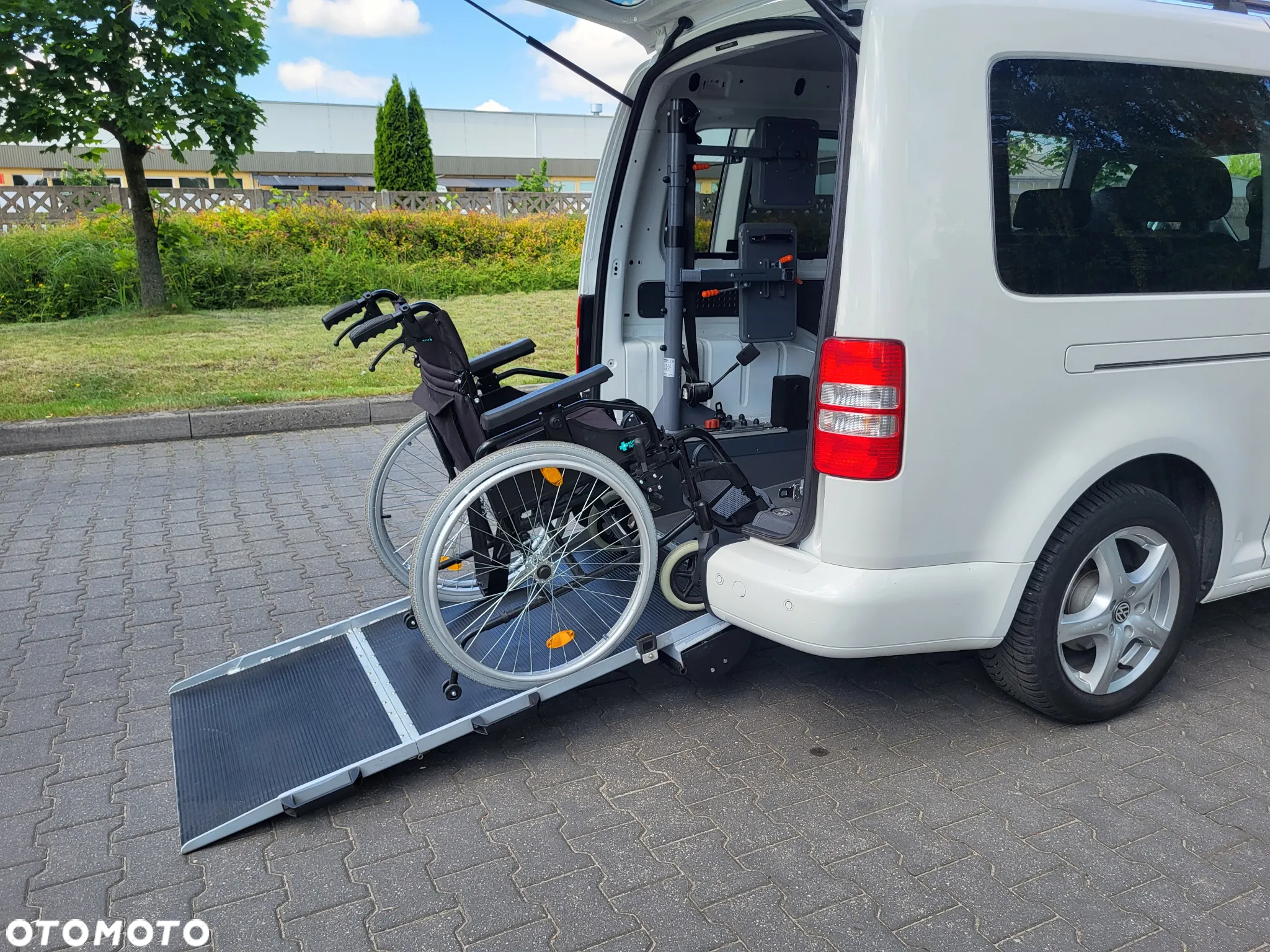 Volkswagen Caddy Maxi 1.6 TDI Trendline Mixt - 32