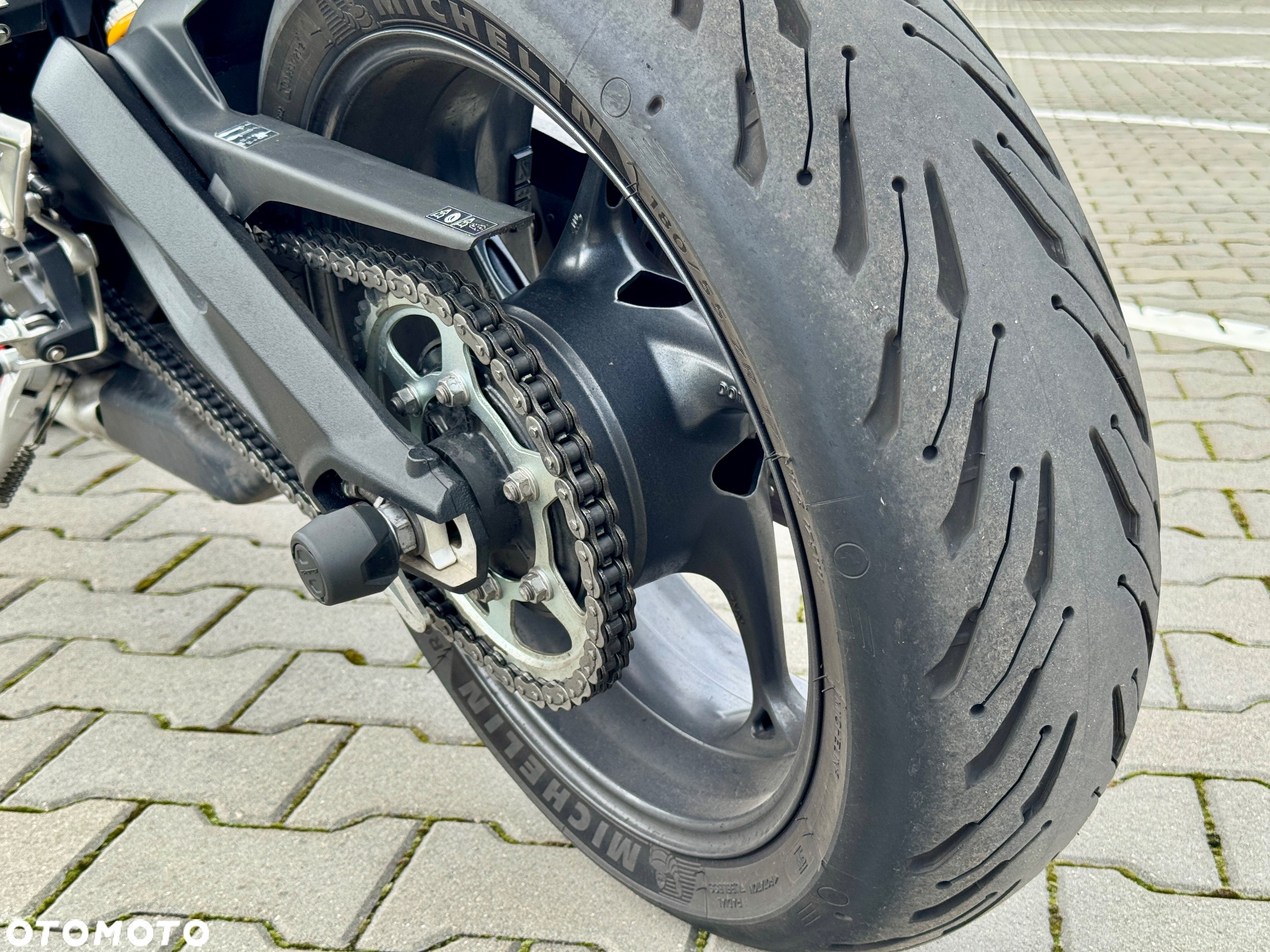 Triumph Street Triple - 13