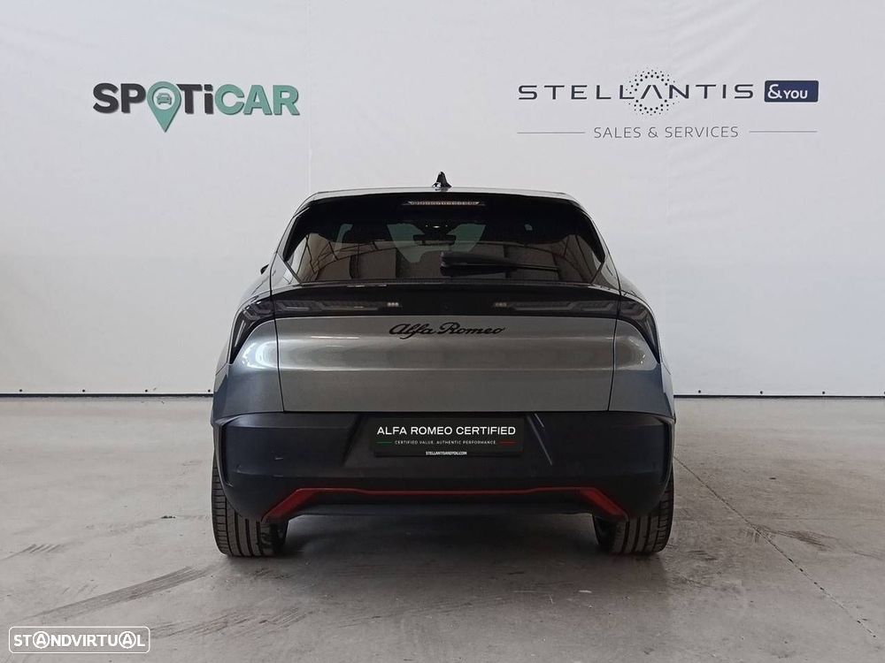Alfa Romeo Junior Elletrica 50 kWh Veloce - 7